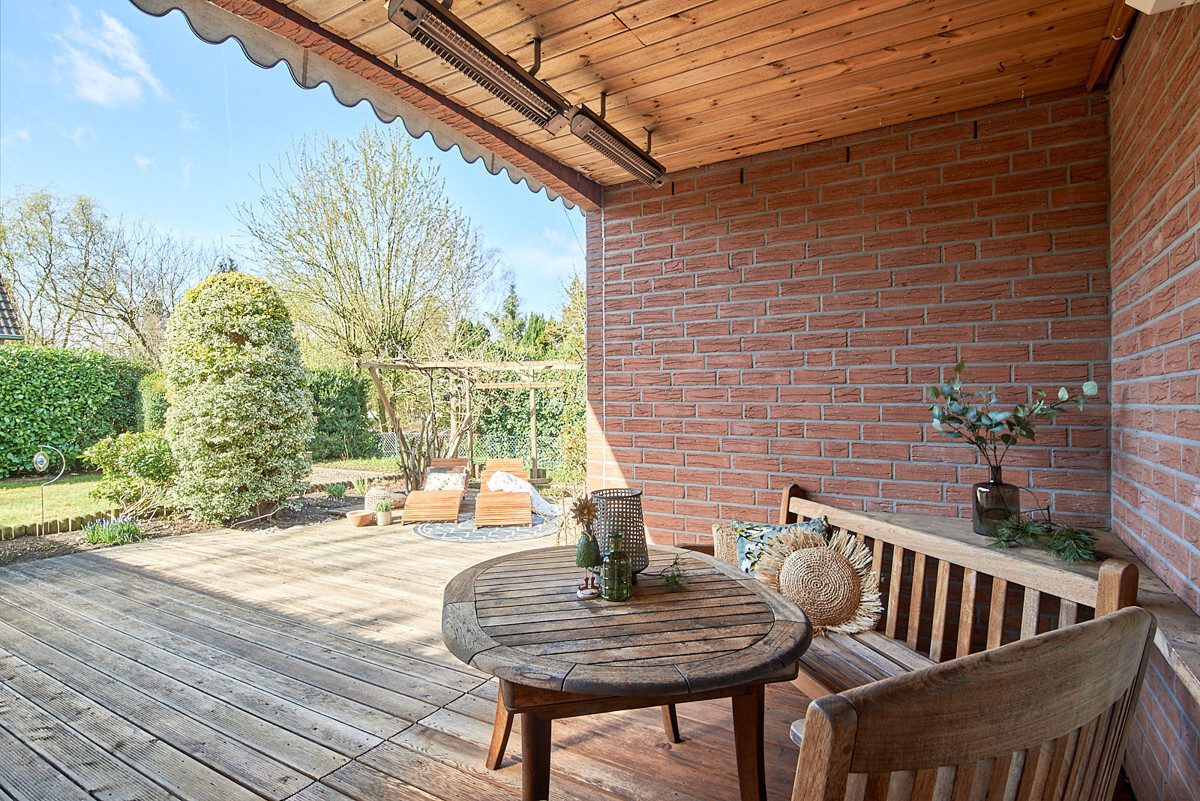 Heated loggia directly by the kitchen with adjacent patio