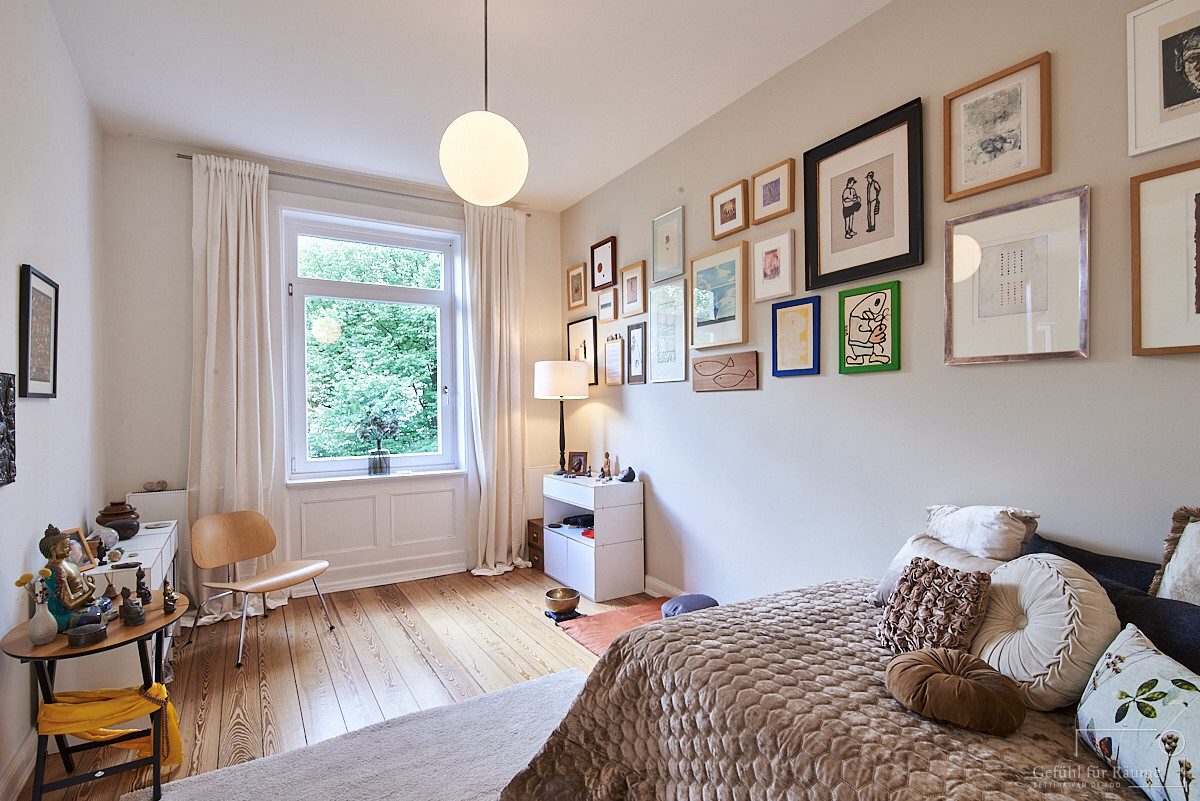 Home office or guest area