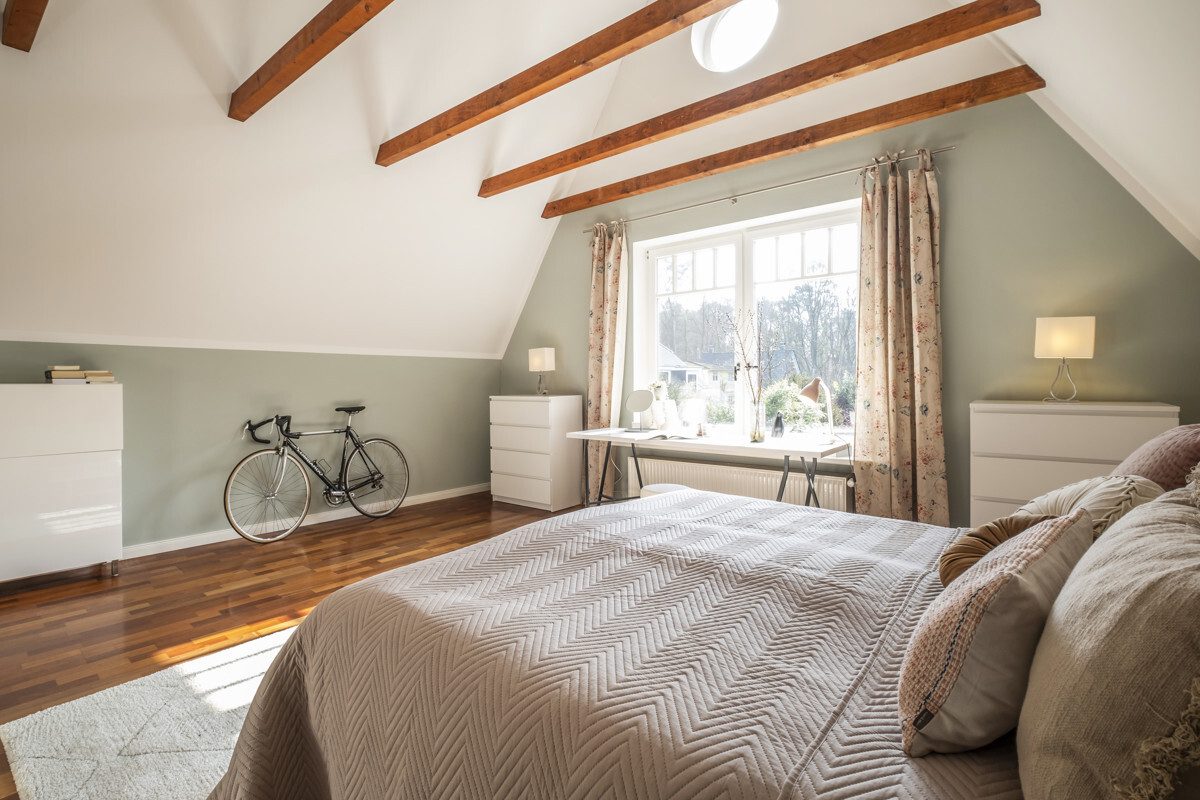 Spacious master bedroom