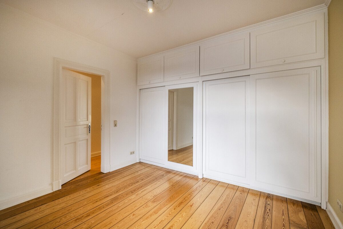 Room 1