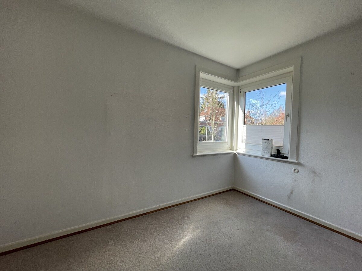 home office/guest room